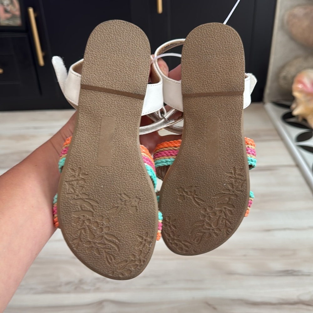 DV by Dolce Vita Chelly Girls Rainbow Woven Sandals Size 2 Little Girl NWT - Picture 2 of 3